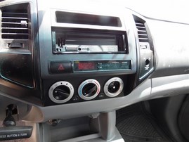 2005 TOYOTA TACOMA 2DR BASE SILVER 2WD MT 2.7 Z19633